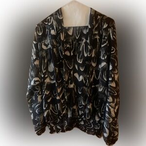 MICHAEL KORS PRINT TOP SIZE LARGE
VNECK WITH TIE AND ELASTIC BOTTOM